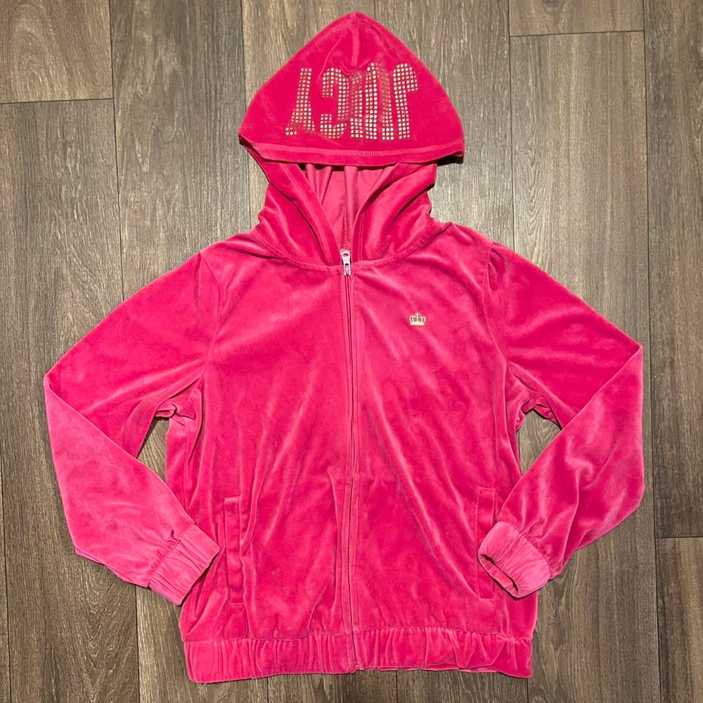 Pink Juicy couture track jacket size XL

Message for any questions